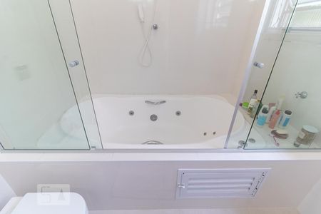 Apartamento para alugar com 105m², 1 quarto e 1 vaga Apartamento para alugar com 105m², 1 quarto e 1 vagaBanheiro da Suíte