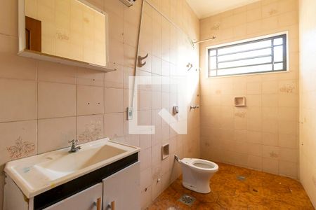 Casa à venda com 500m², 4 quartos e 6 vagas Casa à venda com 500m², 4 quartos e 6 vagasBanheiro da suíte 2