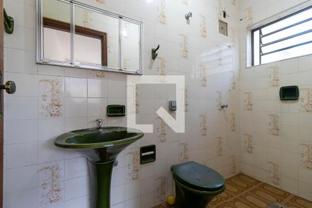 Casa à venda com 500m², 4 quartos e 6 vagas Casa à venda com 500m², 4 quartos e 6 vagasBanheiro da piscina