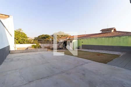 Casa à venda com 500m², 4 quartos e 6 vagas Casa à venda com 500m², 4 quartos e 6 vagasVagas de garagem