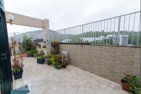 Apartamento à venda com 141m², 3 quartos e 1 vagaTerraço