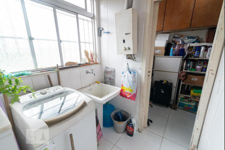 Apartamento à venda com 141m², 3 quartos e 1 vagaÁrea de Serviço