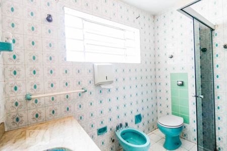 Casa à venda com 270m², 4 quartos e 4 vagasBanheiro Suíte