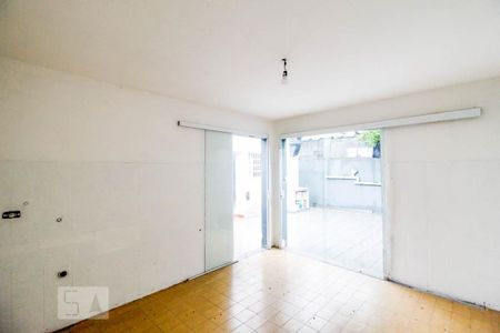 Casa à venda com 270m², 4 quartos e 4 vagasSalão