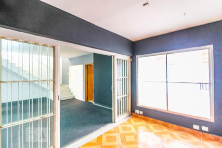 Casa à venda com 270m², 4 quartos e 4 vagasEscritório