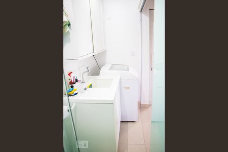 Apartamento para alugar com 375m², 4 quartos e 3 vagasBanheiro de Serviço