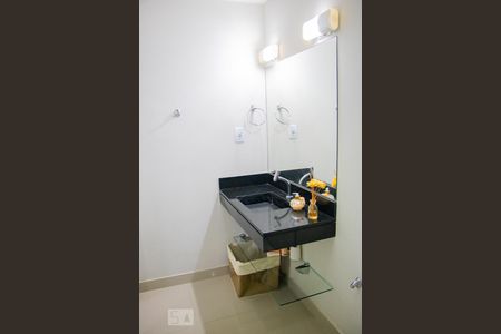 Apartamento para alugar com 375m², 4 quartos e 3 vagasBanheiro da Suíte 1