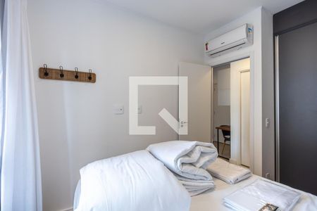 Quarto de apartamento à venda com 1 quarto, 31m² em Pinheiros, São Paulo