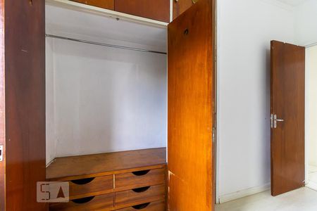 Quarto 1 - Armários de apartamento para alugar com 2 quartos, 81m² em Vila João Jorge, Campinas