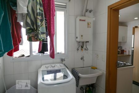 Apartamento à venda com 95m², 2 quartos e 2 vagasÁrea de serviço