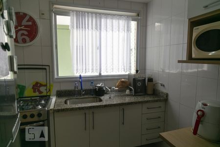Apartamento à venda com 95m², 2 quartos e 2 vagasCozinha