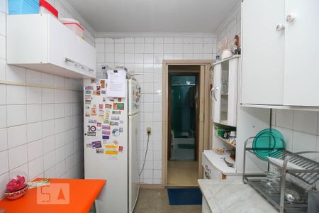 Apartamento à venda com 76m², 2 quartos e sem vaga Apartamento à venda com 76m², 2 quartos e sem vagaCozinha - Armários