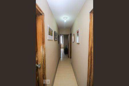 Apartamento à venda com 76m², 2 quartos e sem vaga Apartamento à venda com 76m², 2 quartos e sem vagaCorredor