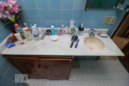 Apartamento à venda com 76m², 2 quartos e sem vaga Apartamento à venda com 76m², 2 quartos e sem vagaBanheiro Social