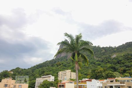 Vista da Sala de apartamento à venda com 2 quartos, 76m² em Humaitá, Rio de Janeiro