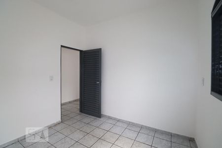Quarto 2 de casa para alugar com 3 quartos, 130m² em Jardim Balneário Meia Ponte, Goiânia