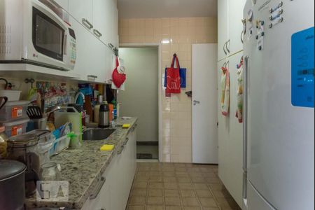Apartamento à venda com 80m², 2 quartos e 1 vagaCozinha 