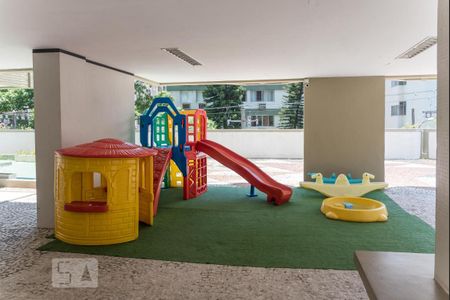 Apartamento à venda com 80m², 2 quartos e 1 vagaÁrea Comum - Playground