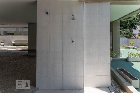 Apartamento à venda com 80m², 2 quartos e 1 vagaÁrea Comum - Chuveirão