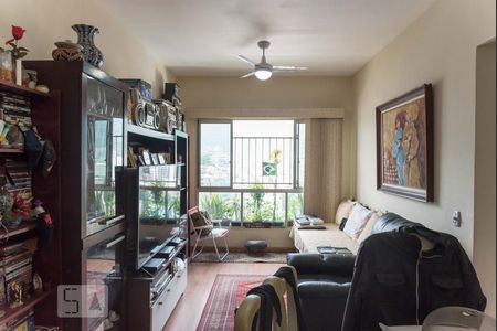 Apartamento à venda com 80m², 2 quartos e 1 vagaSala 