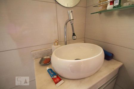 Casa à venda com 151m², 4 quartos e 2 vagasbanheiro