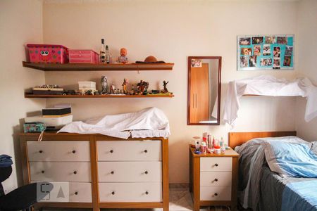 Casa à venda com 151m², 4 quartos e 2 vagasquarto 2