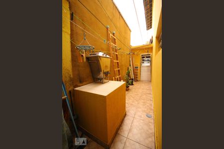 Casa à venda com 151m², 4 quartos e 2 vagasquintal lateral