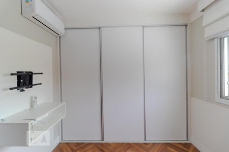 Apartamento à venda com 131m², 3 quartos e 2 vagas Apartamento à venda com 131m², 3 quartos e 2 vagasSuíte 02
