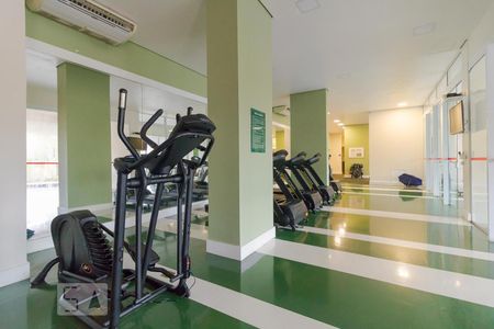 Apartamento à venda com 131m², 3 quartos e 2 vagas Apartamento à venda com 131m², 3 quartos e 2 vagasÁrea comum - Academia