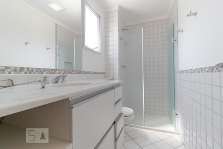 Apartamento à venda com 131m², 3 quartos e 2 vagas Apartamento à venda com 131m², 3 quartos e 2 vagasBanheiro da Suíte 03