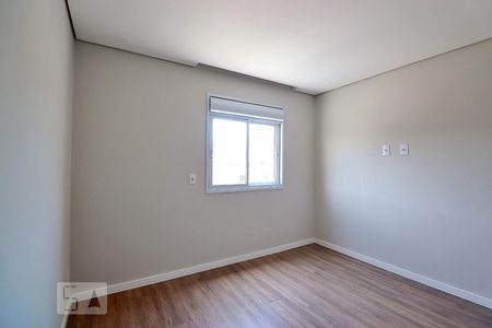 Quarto 2 de apartamento para alugar com 2 quartos, 47m² em Vila Palmares, Santo André