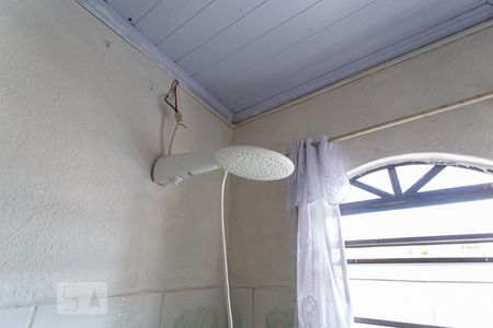 Casa para alugar com 120m², 2 quartos e 1 vagaChuveiro do Banheiro Social