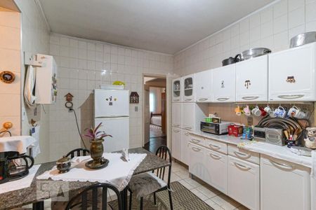 Casa à venda com 220m², 2 quartos e 2 vagasCozinha