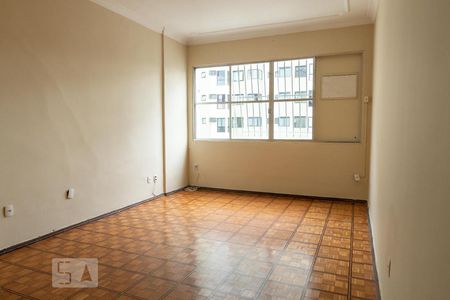 Sala  de apartamento para alugar com 3 quartos, 98m² em Icaraí, Niterói