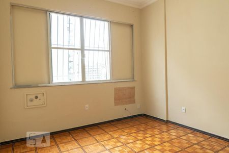 Quarto 1 de apartamento para alugar com 3 quartos, 98m² em Icaraí, Niterói