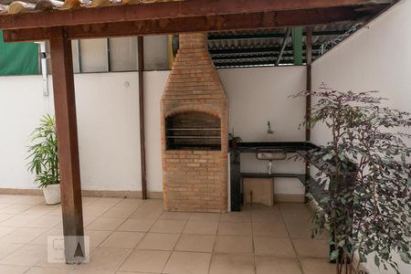Apartamento para alugar com 98m², 3 quartos e 1 vaga Apartamento para alugar com 98m², 3 quartos e 1 vagaÁrea comum - Churrasqueira