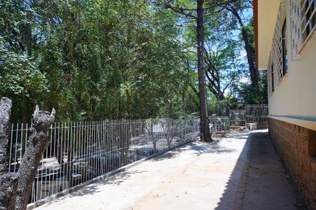 Casa à venda com 150m², 3 quartos e 3 vagasPátio