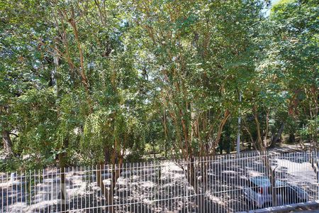 Quarto 2 - Vista de casa à venda com 3 quartos, 150m² em Passo da Areia, Porto Alegre