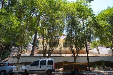 Casa à venda com 150m², 3 quartos e 3 vagasFachada Rua Lateral