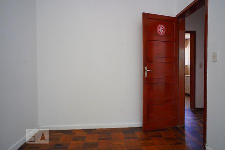 Quarto 1 de casa à venda com 3 quartos, 150m² em Passo da Areia, Porto Alegre