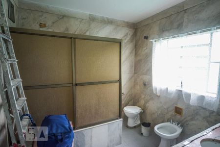 Casa à venda com 234m², 3 quartos e 7 vagasBanheiro 3