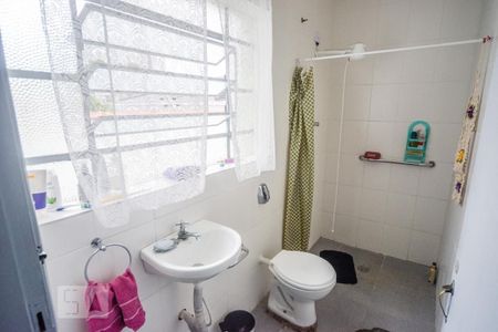 Casa à venda com 234m², 3 quartos e 7 vagasBanheiro 2