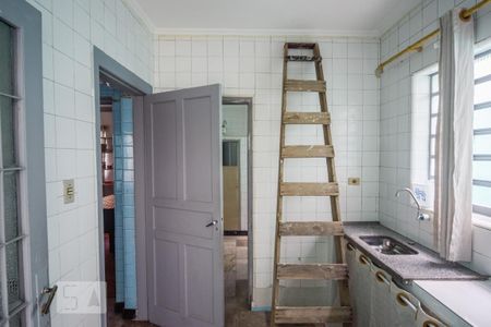 Casa à venda com 234m², 3 quartos e 7 vagasCasa Inferior