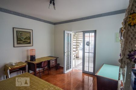 Casa à venda com 234m², 3 quartos e 7 vagasCasa Inferior