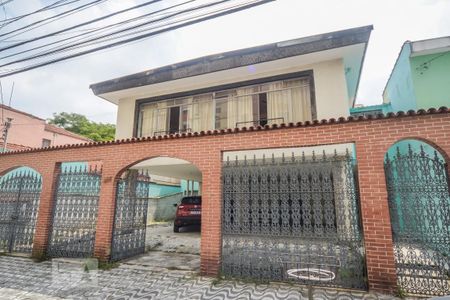 Casa à venda com 234m², 3 quartos e 7 vagasFachada