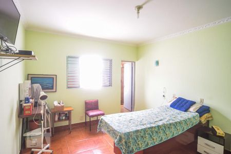 Casa à venda com 234m², 3 quartos e 7 vagasSuíte