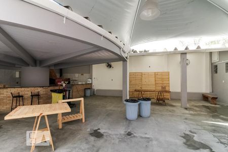 Apartamento para alugar com 64m², 2 quartos e 1 vagaÁrea comum - Churrasqueira