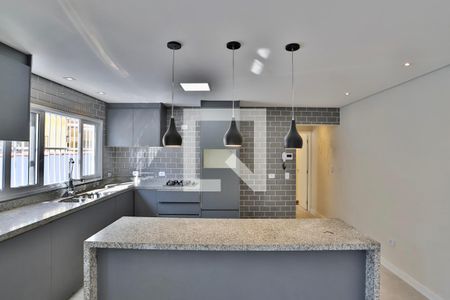 Casa à venda com 132m², 2 quartos e 2 vagas Casa à venda com 132m², 2 quartos e 2 vagasCozinha