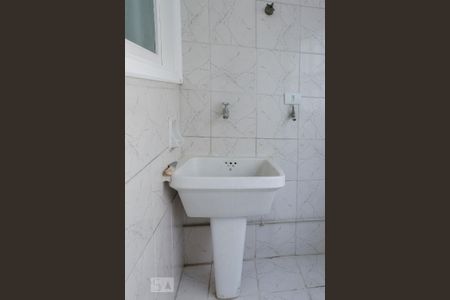 Apartamento à venda com 98m², 2 quartos e 1 vagaÁrea de Serviço