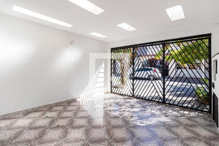 Casa para alugar com 115m², 2 quartos e 1 vaga Casa para alugar com 115m², 2 quartos e 1 vagaGaragem